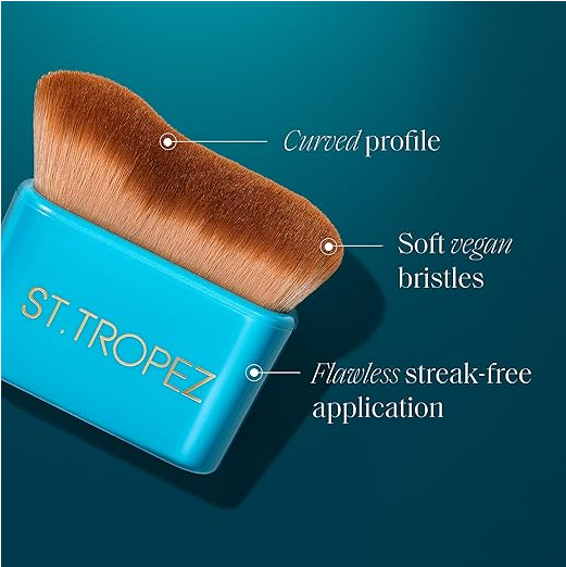 St. Tropez Ultimate Tan Body Brush – Curved Vegan Self‑Tan Applicator with Soft Synthetic Bristles for Flawless, Streak‑Free Full‑Body Tanning