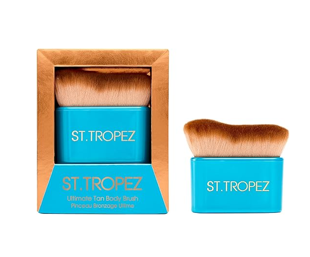 St. Tropez Ultimate Tan Body Brush – Curved Vegan Self‑Tan Applicator with Soft Synthetic Bristles for Flawless, Streak‑Free Full‑Body Tanning