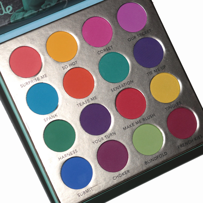 COLECCIÓN LENCERÍA 16 PALETA DE SOMBRAS DE OJOS MATE NAUGHTY NIGHTS